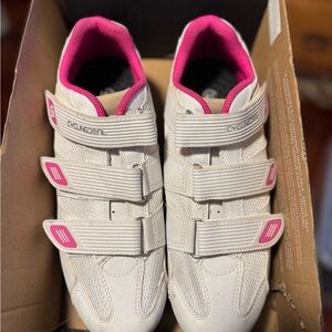 Women's CyclingDeal Spin Shoes Pink & White Size 10